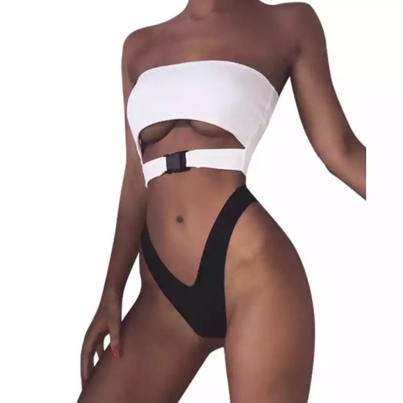 NEW! Brazilian Buckle Bikini - Picture 2 of 5